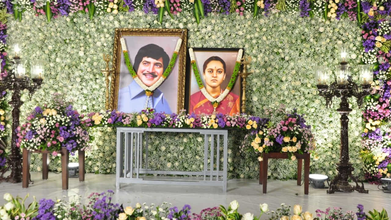 నవంబర్ 15న సూపర్ స్టార్ కృష్ణ ప్రధమ వర్ధంతి. కృష్ణ ఈ లోకాన్ని విడిచి వెళ్లి సంవత్సరం అయ్యింది.
