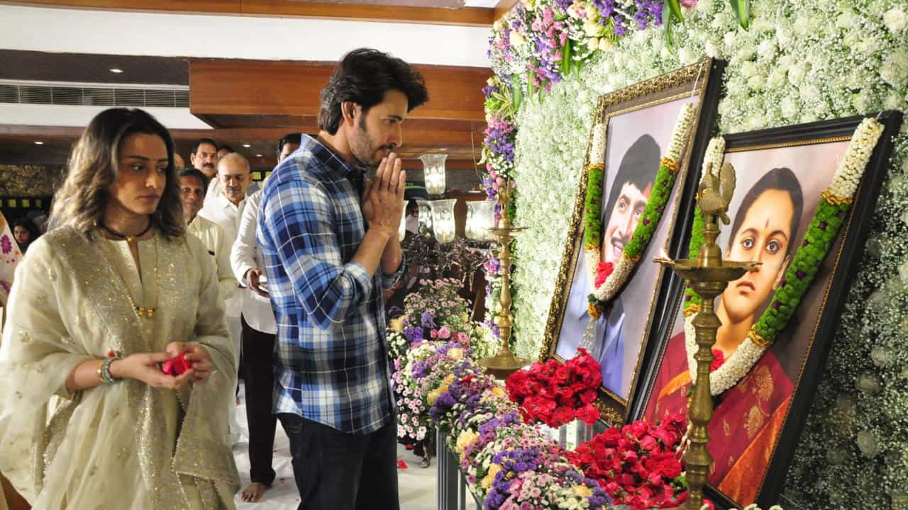 కృష్ణ మరణాన్ని ఇప్పటికీ ఆయన అభిమానులు దీని జీర్ణించుకోలేకపోతున్నారు.