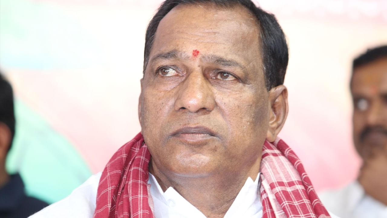 Mallareddy: శామీర్‌పేట్ తహశీల్దార్ సహా మాజీ మంత్రి మల్లారెడ్డిపై కేసు నమోదు చేసిన పోలీసులు..