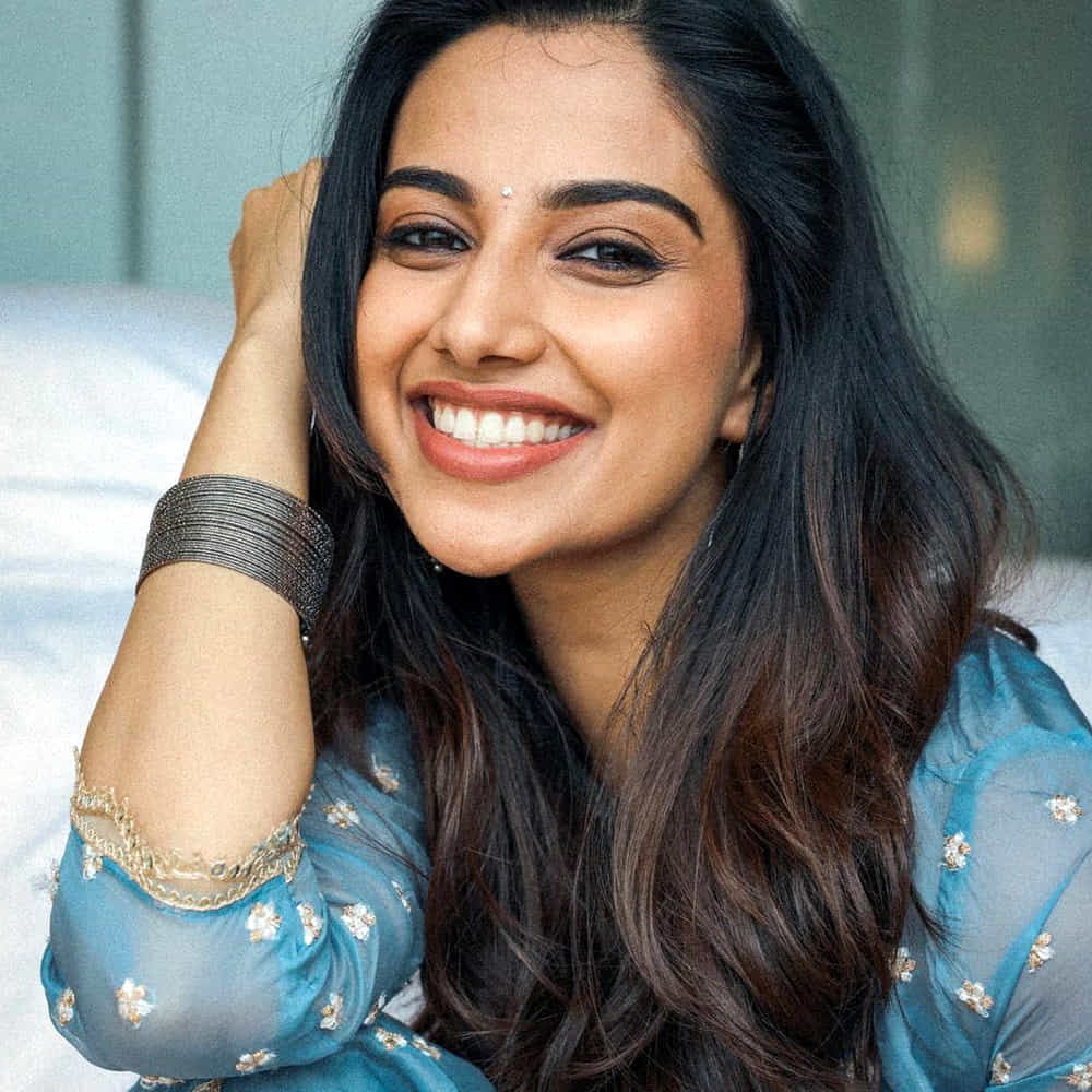 మహేష్ సినిమాతో పాటు మరికొన్ని క్రేజీ ప్రాజెక్ట్స్ కూడా ఈ అమ్మడికి దక్కాయని తెలుస్తోంది. వరుణ్ తేజ్ మట్కా సినిమాలో హీరోయిన్ గా చేస్తోంది మీనాక్షి. 