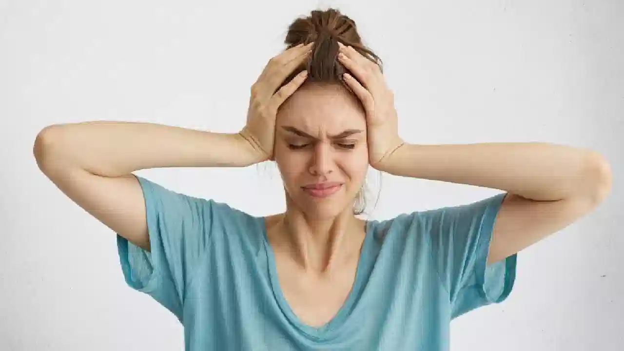 Migraine Effects: మైగ్రేన్ తో ఇబ్బంది పడేవారు ఖచ్చితంగా ఈ ఆహారాలను తీసుకోకూడదు!
