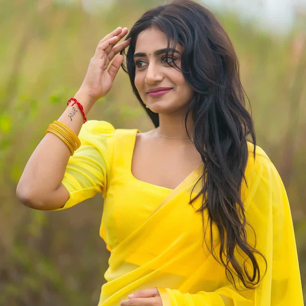 నయని పావని.. ఒకప్పుడు ఈ పేరు అంతగా ఎవరికి తెలియదు. కానీ బిగ్బాస్ రియాల్టీ షోతో ఈ అమ్మాయి పేరు సోషల్ మీడియాలో మారుమోగిపోయింది.