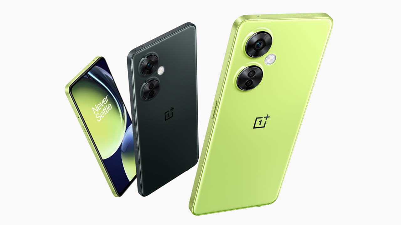 OnePlus Nord CE 3 Lite: రూ. 20 వేలలోపు అందుబాటులో ఉన్న బెస్ట్ స్మార్ట్ ఫోన్స్‌లో వన్‌ప్లస్‌ మొదటి బెస్ట్ ఆప్షన్‌గా చెప్పొచ్చు. వన్‌ప్లస్‌ నార్డ్‌ సీఈ3 లైట్ ఫోన్‌ అమెజాన్‌ సేల్‌లో అందుబాటులో ఉంది. రూ. 2 వేల డిస్కౌంట్‌లో భాగంగా ఈ ఫోన్‌ రూ. 19,999కి సొంతం చేసుకోవచ్చు. అలాగే రూ. 1500 బ్యాంక్‌ డిస్కౌంట్‌ పొందొచ్చు. ఈ స్మార్ట్‌ ఫోన్‌లో ఏకంగా 108 ఎంపీ రెయిర్‌ కెమెరాను అందించారు. ఈ ఫోన్‌లో 6.72 ఇంచెస్‌తో కూడిన డిస్‌ప్లేను ఇచ్చారు. డ్యూయల్‌ స్టీరియో స్పీకర్స్‌ ఈ ఫోన్‌ సొంతం. 