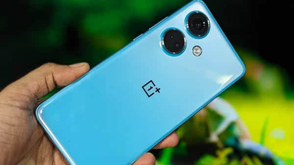 Best Phones Under 25K: మార్కెట్లో బెస్ట్ ఫోన్లు ఇవే.. అనువైన ధర.. అద్భుత ఫీచర్లు