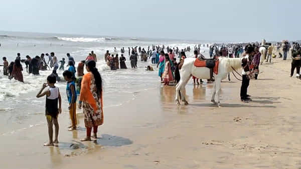 Perupalem Beach: తల్లితండ్రులకు కడుపు కోత మిగులుస్తున్న పేరుపాలెం బీచ్.. అండర్ వాటర్కరెంట్తో కొట్టుకుపోతున్న సందర్శకులు