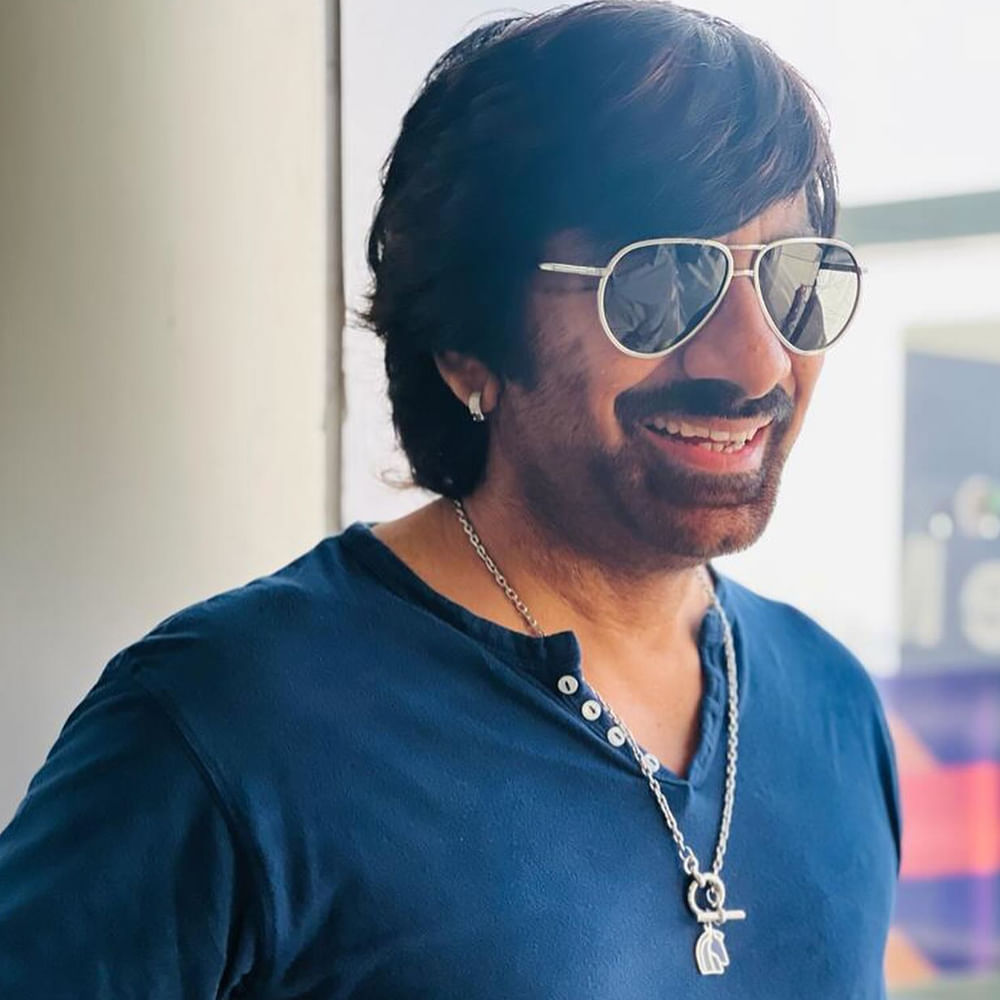 టైగర్‌ నాగేశ్వరరావు సినిమా మీద చాలా హోప్స్ పెట్టుకున్నారు రవితేజ. కచ్చితంగా జనాలకు నచ్చి తీరుతుందని అనుకున్నారు. కానీ విడుదలైనప్పటి నుంచే డివైడ్‌ టాక్‌తో నడిచింది టైగర్‌ నాగేశ్వరరావు. ఆ సినిమా రిజల్ట్ ని పక్కనపెట్టి ఇప్పుడు ఈగిల్‌ మీద కాన్‌సెన్‌ట్రేట్‌ చేస్తున్నారు మాస్‌ మహరాజ్‌. 
