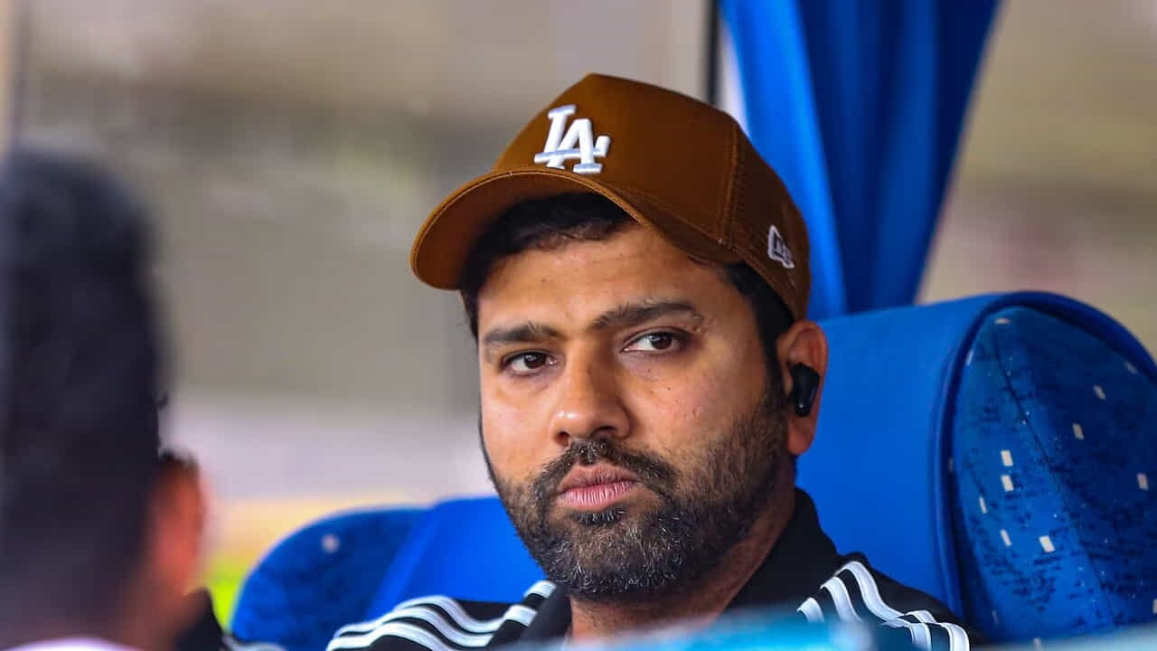 కెప్టెన్గా రోహిత్ శర్మ జట్టును ముందు వరుసలో నడిపించాడు. ప్రపంచకప్లో రోహిత్ ఇప్పటివరకు ఆడిన 8 ఇన్నింగ్స్ల్లో 442 పరుగులు చేశాడు. విరాట్ కోహ్లీ తర్వాత టోర్నీలో భారత్ తరపున అత్యధిక స్కోరు చేసిన రెండో ఆటగాడిగా నిలిచాడు.
