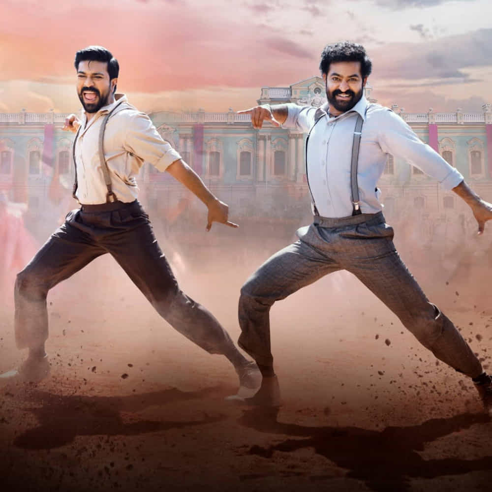 ఇండస్ట్రీలో ఇప్పుడు లావిష్ సాంగ్స్ ట్రెండ్ నడుస్తోంది. మామూలుగా పాట నడుస్తుంటే చుట్టూ కొందరు డ్యాన్సర్లు కనిపిస్తారు. కానీ ఇప్పుడు ఆ డ్యాన్సర్ల సంఖ్య వందలు దాటి వేలకు చేరుకుంటోంది. రీసెంట్ టైమ్స్ లో ఈ కల్చర్ చాలా బాగా కనిపిస్తోంది.