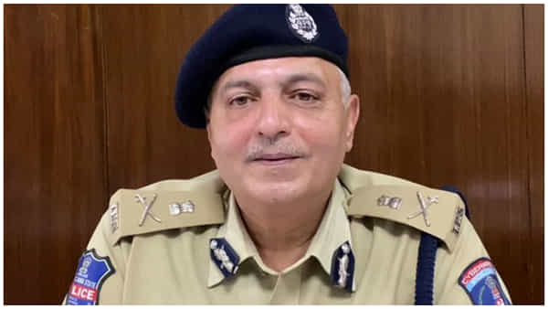 Hyderabad: మహిళా పోలీస్ ఆఫీసర్స్కు ఎన్నికల్లో బిగ్ టాస్క్.. రౌడీ షీటర్లతో డీల్ చేసేందుకు నయా ప్లాన్..!