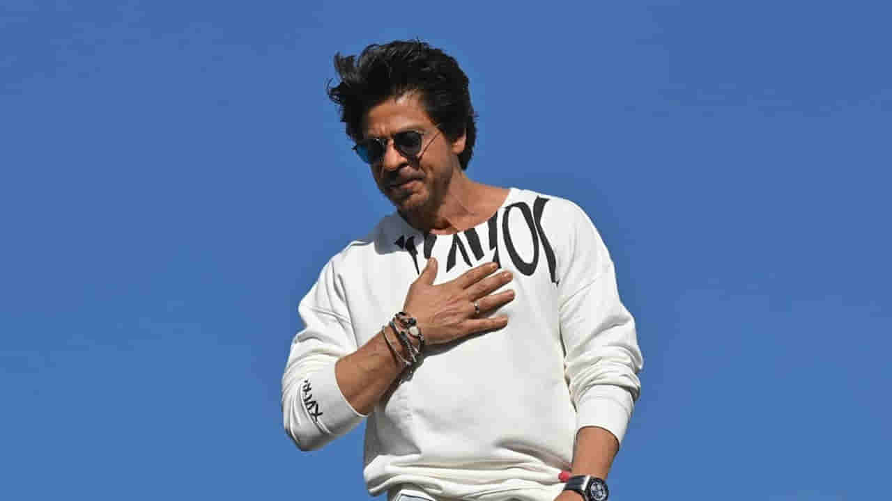 Shah Rukh Khan: షారుఖ్ ఖాన్ మేనేజర్, బాడీగార్డ్ జీతాలు తెలిస్తే షాకే.. సంవత్సరానికి కోట్లలో..