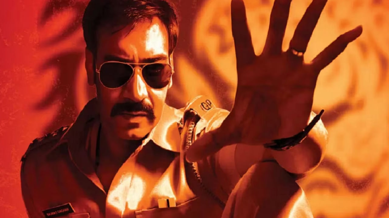 వరుస అప్‌డేట్స్‌తో ఫ్యాన్స్‌ను ఫుల్ ఖుషీ చేస్తోంది సింగం ఎగైన్‌ టీమ్‌. ఇప్పటికే హీరో అజయ్‌ దేవగన్‌తో పాటు అక్షయ్‌ కుమార్‌, రణవీర్‌ సింగ్‌, టైగర్‌ ష్రాఫ్‌, దీపిక పదుకోన్‌ లుక్‌ రివీల్ చేసిన టీమ్ తాజాగా కరీనా కపూర్‌ ఫస్ట్‌ లుక్‌ను షేర్‌ చేసింది. చేతిలో తుపాకితో యాక్షన్‌ మోడ్‌లో ఉన్న కరీనా లుక్‌కు ఆడియన్స్‌ నుంచి మంచి రెస్పాన్స్ వస్తోంది.