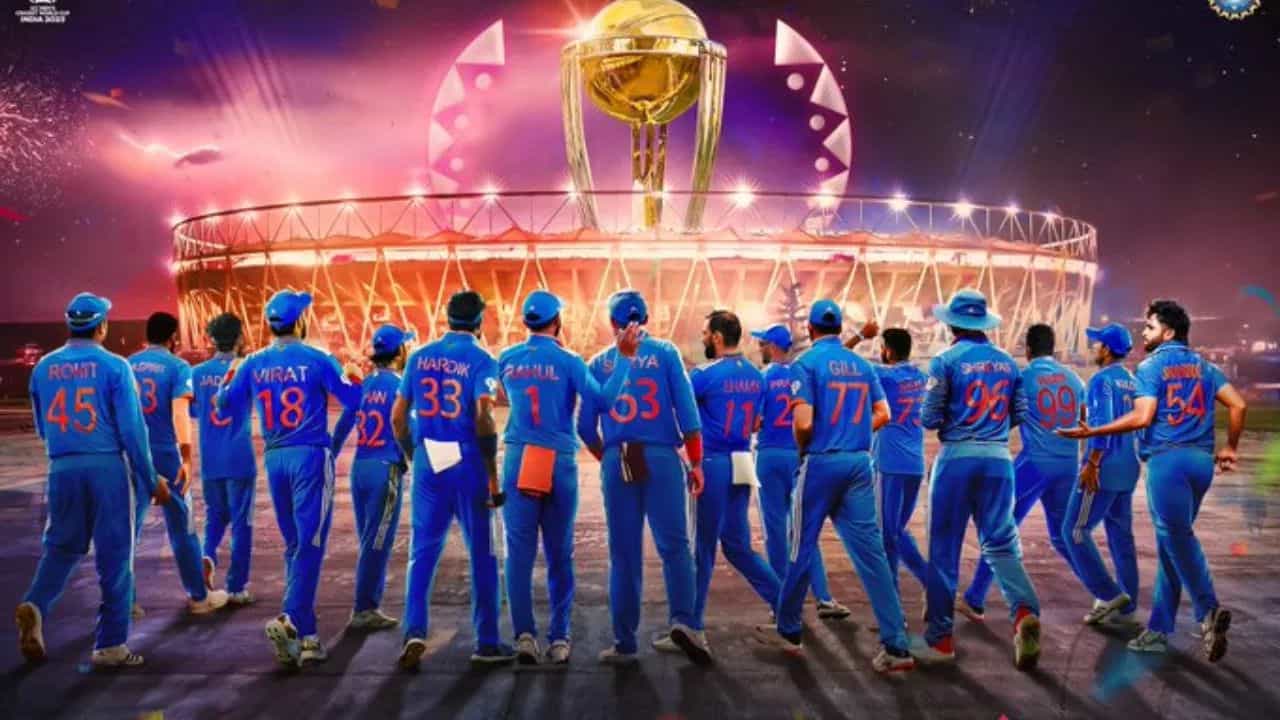 రెండో స్థానంలో ఉన్న భారత జట్టు ఈ ఎడిషన్లో 10 మ్యాచ్ల్లో విజయం సాధించగా, 2003 ప్రపంచకప్లో వరుసగా 9 మ్యాచ్లు గెలిచింది.