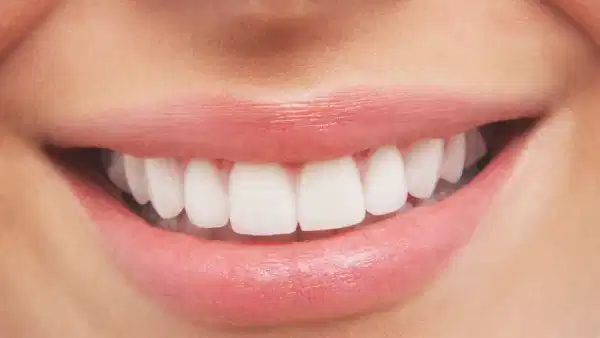 Teeth Care Tips: మీ ఆకులను నమిలితే మీ పళ్లు మిలమిలమని మెరుస్తాయ్!