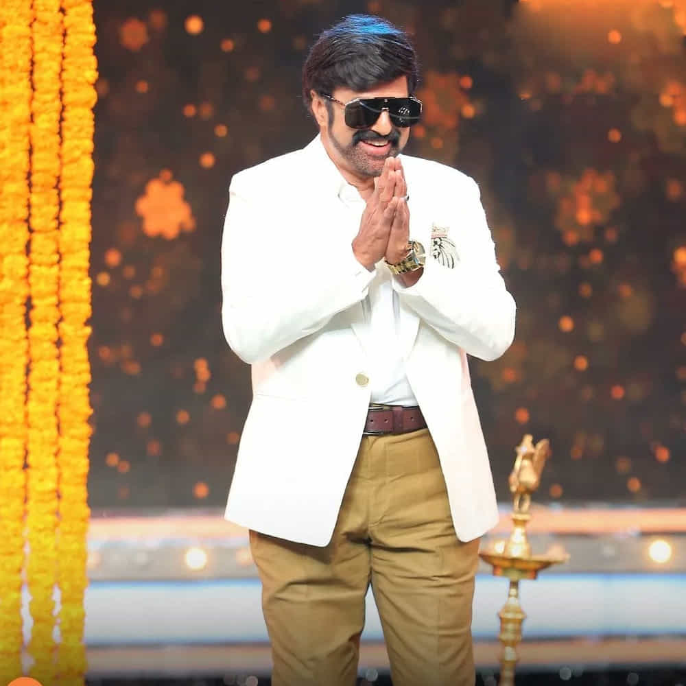 నందమూరి బాలకృష్ణ హోస్ట్ చేస్తున్న బ్లాక్ బస్టర్ డిజిటల్ షో అన్స్టాపబుల్ విత్ ఎన్బీకే. బాలయ్యను అభిమానులకు మరింత చేరువ చేసిన ఈ షో, ఒక్కో సీజన్తో తన రికార్డ్లను తానే బ్రేక్ చేసుకుంటూ వస్తున్నారు బాలయ్య. రీసెంట్గా లిమిటెడ్ ఎడిషన్లో భాగంగా చేసిన భగవంత్ కేసరి ఇంటర్వ్యూకి కూడా సూపర్బ్ రెస్పాన్స్ వచ్చింది.