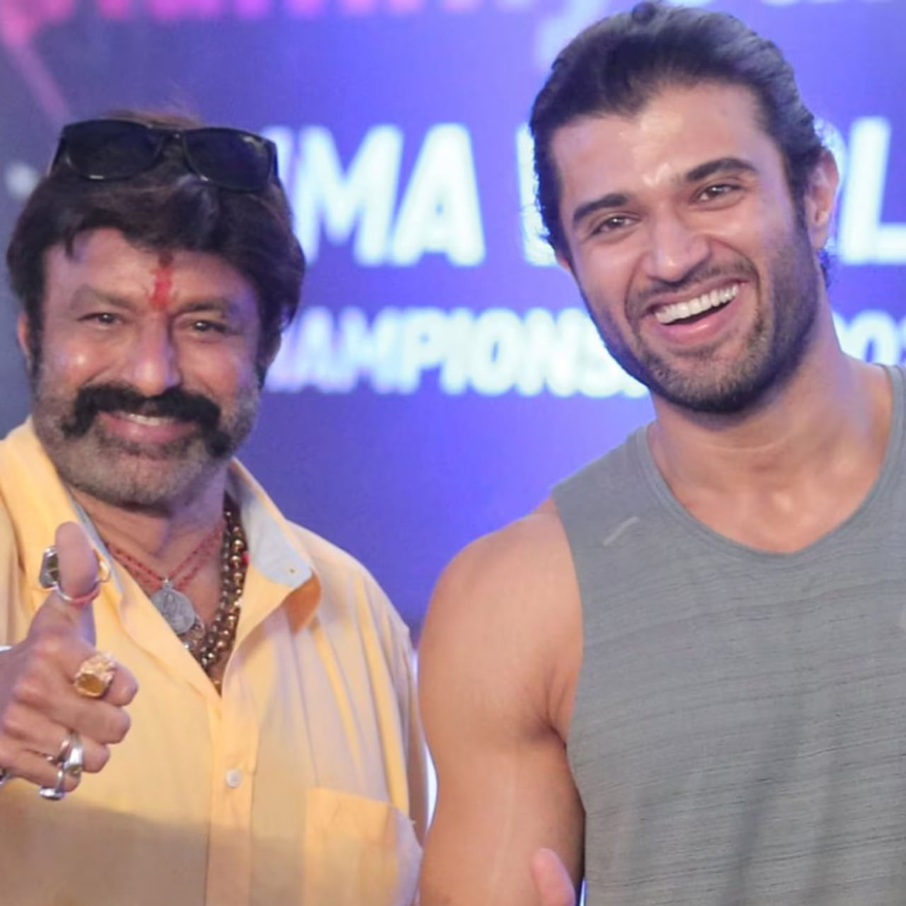 ఈ సంక్రాంతికి నేను రావడం లేదు. ఆ గ్యాప్ని నువ్వు వాడుకో అని ఓ సీనియర్ హీరో యంగ్ హీరోని హార్టఫుల్గా విష్ చేశారంటేనే, సక్సెస్ సగం వచ్చినంత బలంగా ఉంటుంది. ఆ బలం ఎంత బలంగా ఉంటుందో ఇప్పుడు విజయ్ దేవరకొండకి బాగా తెలుసు. ఎందుకంటే ఆయన్ని కమాన్ అంటూ ఎంకరేజ్ చేస్తున్నది బాలకృష్ణ కాబట్టి. మరి ఆ సీజన్ని కేప్చర్ చేస్తున్న మిగిలిన వాళ్ల మనసుల్లో ఏముంది?