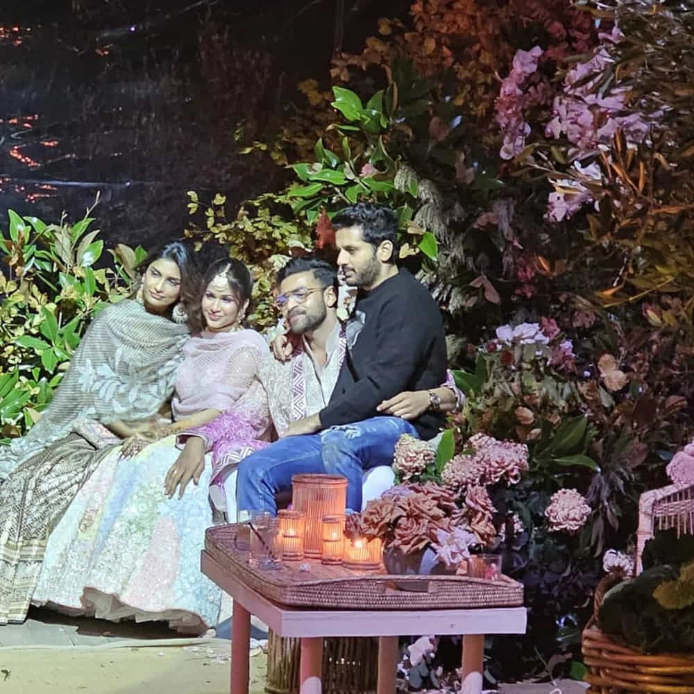 వరుణ్ పెళ్లి కోసమే అక్టోబర్ చివరి వారం షూటింగ్స్కు బ్రేక్ ఇచ్చారు మెగా హీరోలు. వచ్చాక మళ్లీ ఎవరి సినిమాలతో వాళ్లు బిజీ కానున్నారు.
