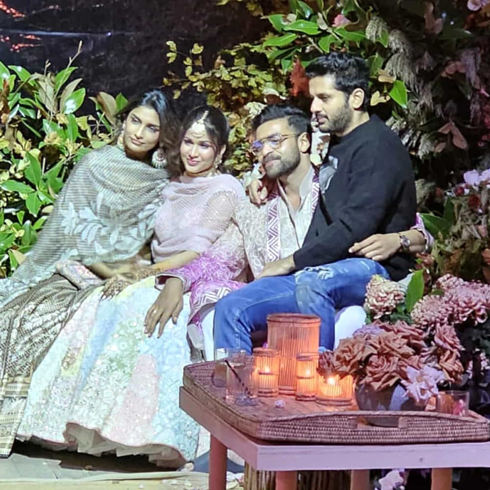అలాగే యంగ్ హీరో నితిన్ ఆయన సతీమణి కూడా ఈ వేడుకకు హాజరయ్యారు. వీరి ఫోటోలు నెట్టింట చక్కర్లు కొడుతున్నాయి.  