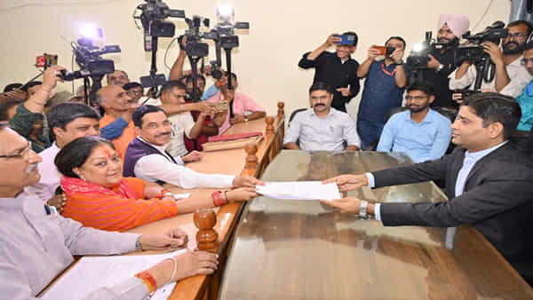 Rajasthan Election: నామినేషన్ దాఖలు చేసిన మాజీ సీఎం వసుంధర రాజే.. ఝలావర్ బీజేపీ భారీ బల ప్రదర్శన