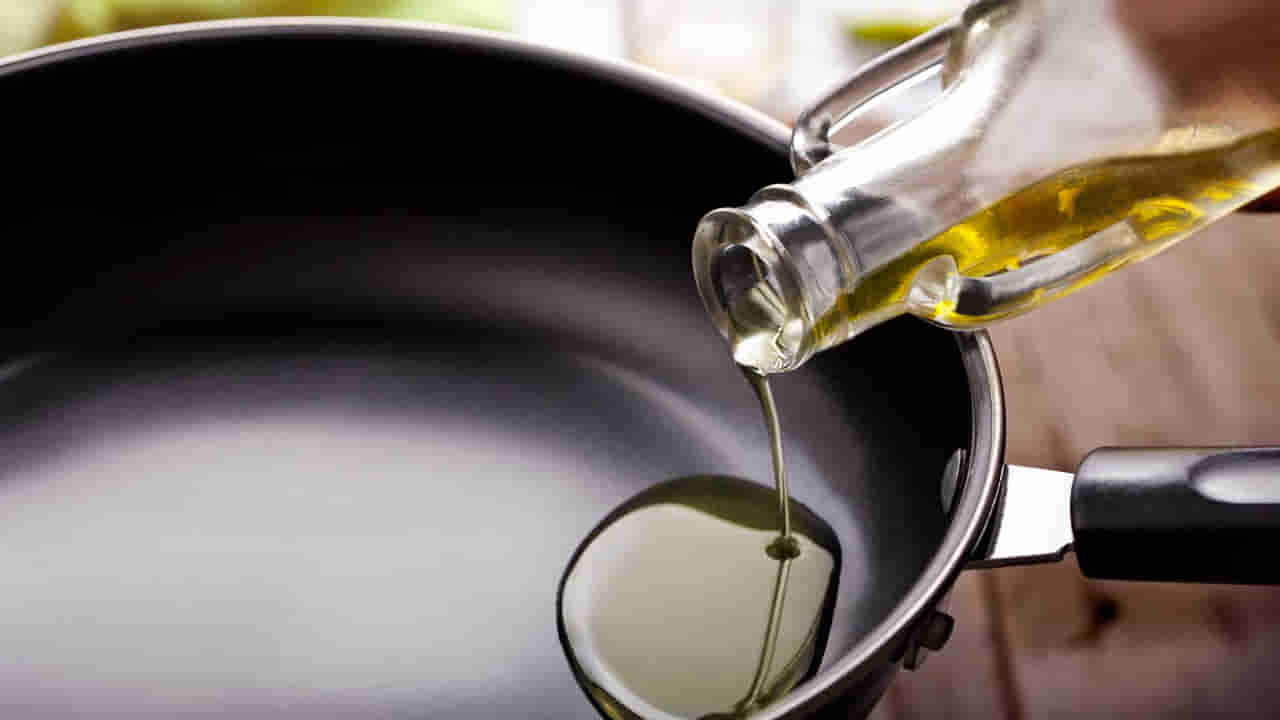 Worst Cooking Oils: స్లో పాయిజన్లా పనిచేసే ఈ 4 వంట నూనెల గురించి మీకు తెలుసా.. అవేంటంటే..
