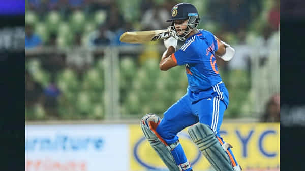 IND vs AUS 2nd T20I: 9 ఫోర్లు, 2 సిక్సులు.. 220 స్ట్రైక్రేట్తో హాఫ్ సెంచరీ.. ఆసీస్ బౌలర్లను కంగారెత్తించిన జైస్వాల్..