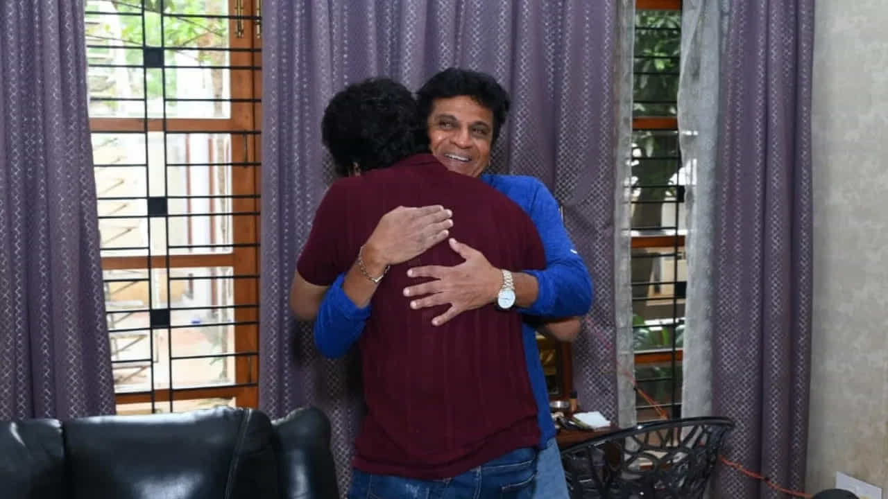 ఈ సందర్భంగా 'హాయ్ నాన్న’ సినిమా గురించి నాని, శివన్న మాట్లాడుకున్నారు. నాని సినిమాకు శివరాజ్‌కుమార్ ఆల్ ది బెస్ట్ చెప్పారు.