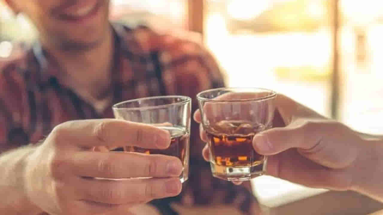 Alcohol: రోజూ ఒక పెగ్ వేస్తే ఏం కాదా.? ప్రపంచ ఆరోగ్య సంస్థ ఏం చెబుతోందంటే..