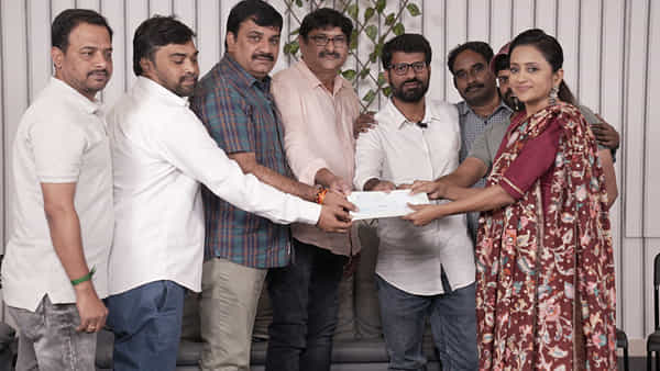 Anchor Suma: మంచి మనసు చాటుకున్న స్టార్ యాంకర్ సుమ.. క్రిస్మస్ కానుకగా రూ.5 లక్షల విరాళం