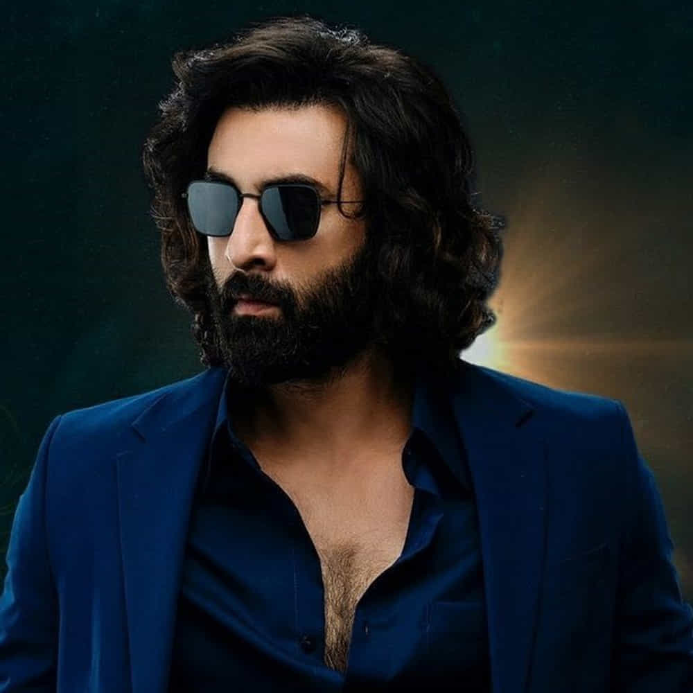 ఆల్రెడీ రిలీజ్ అయ్యి, హిట్ టాక్ తెచ్చుకున్న సినిమాతో, ఫోర్త్ కమింగ్ మూవీస్ని పోల్చి చూసుకోవడం ఆడియన్స్ కి అలవాటు. ఆ సినిమాకు కలిసొచ్చిన విషయాలు, తమ అభిమాన హీరో సినిమాకు ఎంత వరకు ప్లస్ అవుతాయోననే చర్చ ఎప్పుడూ జరుగుతూనే ఉంటుంది. ఇప్పుడు నార్త్ రణ్బీర్ యానిమల్కి, సౌత్ డార్లింగ్ ప్రభాస్కీ మధ్య కూడా ఓ ఇంట్రస్టింగ్ కంపేరిజన్ కనిపిస్తోంది.