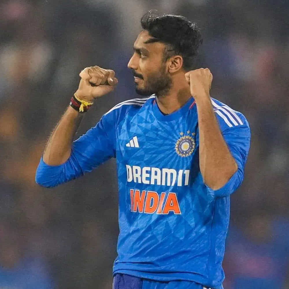 బౌల్డ్ స్టంప్-టు-స్టంప్. మంచు కారకం ముఖ్యమైనది. దూకుడుగా, మానసికంగా బలంగా ఉండటం కీలకం. ఎందుకంటే ఇది టీ20 తరహా క్రికెట్‌. వికెట్లు తీయాలనే దృక్పథంతో వెళ్లినప్పుడు అది ఎంతగానో సహకరిస్తుందని అక్షర్ పటేల్ చెప్పాడు. ఆస్ట్రేలియా కెప్టెన్ మాథ్యూ వేడ్ మాట్లాడుతూ.. 'మేం స్పిన్‌ను సరిగ్గా ఆడలేదు, మధ్యలో కొన్ని వికెట్లు కోల్పోయాం. బౌలర్లు బాగా రాణించినప్పటికీ, దురదృష్టవశాత్తు మేం బాగా బ్యాటింగ్ చేయలేకపోయాం. టీ20 ప్రపంచకప్‌ ఉన్నందున ఇప్పటికే జట్టును ఏర్పాటు చేయాల్సిన అవసరం ఉందని తెలిపాడు.