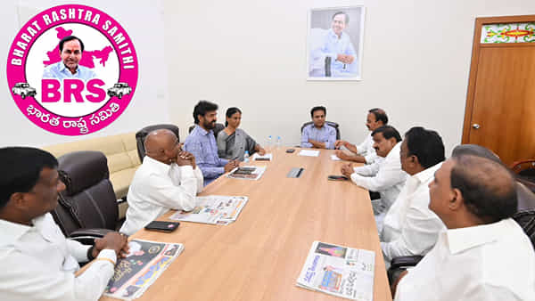 BRS Party: లోక్సభ ఎన్నికలపై BRS ఫుల్ ఫోకస్.. పవర్ ఫుల్ స్ట్రాటజీతో అభ్యర్థుల ప్రకటన..