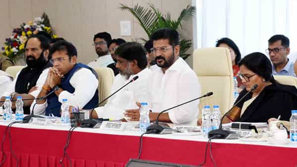 Collectors Conference: పల్లె పల్లెలో కాంగ్రెస్ ప్రజా పాలన.. జిల్లా ఉన్నతాధికారులకు సీఎం రేవంత్ కీలక ఆదేశాలు..