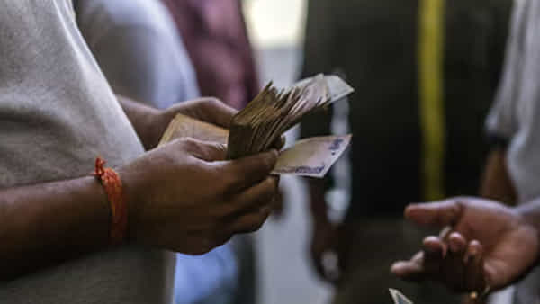 Corruption Complaint: లంచం అడిగిన అధికారులపై ఫిర్యాదు చేయాలా? ఈ నెంబర్కు ఒక్క ఫోన్ కాల్ కొట్టండి..