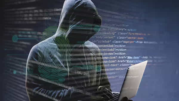 Cybercrime: హాలీడే ట్రిప్ ప్లాన్ చేస్తున్నారా.? సైబర్ నేరగాళ్లు ఉన్నారు జాగ్రత్త..