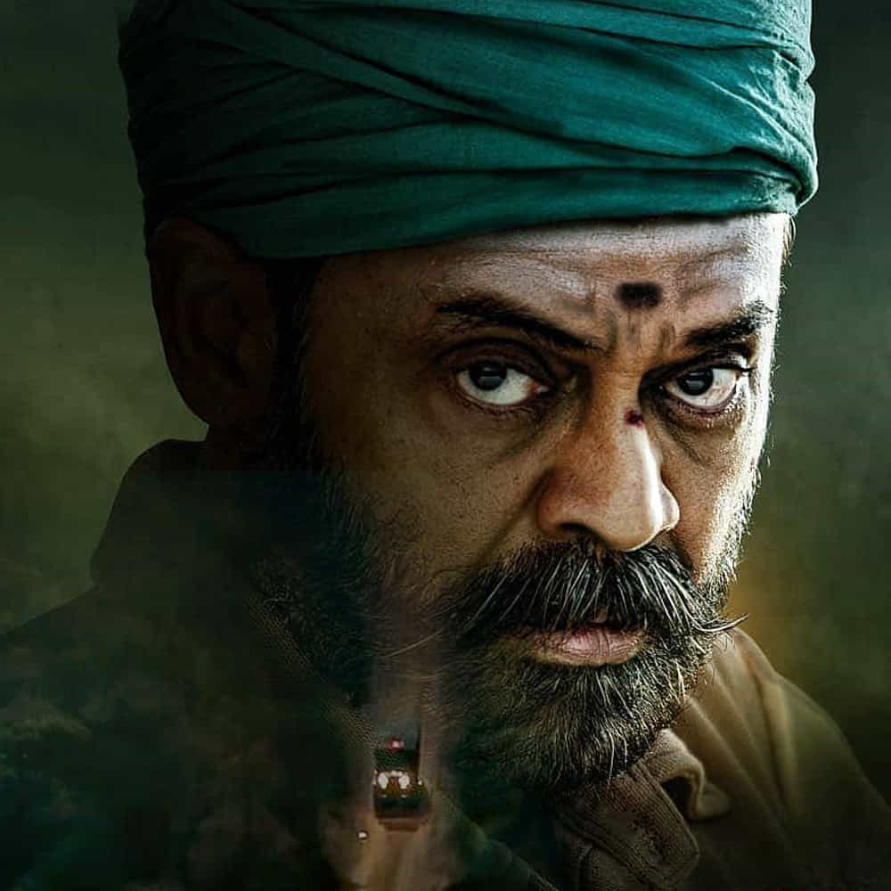ప్రయోగాలకు ఎప్పుడు సిద్ధంగా ఉండే టాలీవుడ్ సీనియర్ హీరో విక్టరీ వెంకటేష్‌. ఫ్యామిలీ స్టార్ ఇమేజ్‌ను కంటిన్యూ చేస్తూ, యాక్షన్, థ్రిల్లర్‌ జానర్స్‌ను కూడా టచ్‌  చేస్తుంటారు వెంకీ. ముఖ్యంగా రీమేక్‌తో సక్సెస్‌లు సాధించటంలో వెంకీది స్పెషల్ రికార్డ్‌.