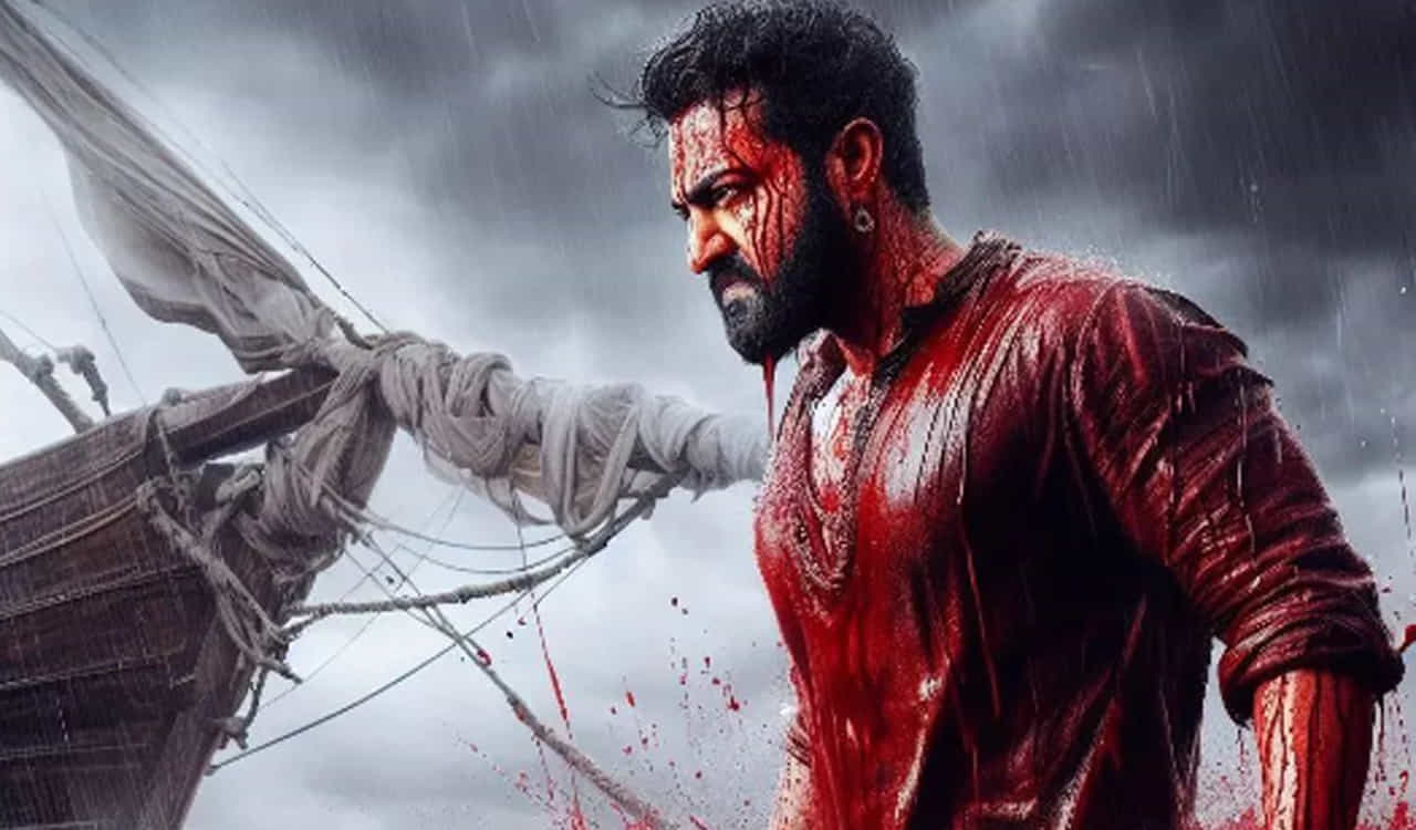 షూటింగ్ విషయంలోనే కాదు రిలీజ్ విషయంలో కూడా ఇప్పటి నుంచే పక్కా ప్లాన్ రెడీ చేస్తోంది దేవర టీమ్. సంక్రాంతి కానుకగా టీజర్ రిలీజ్ చేయాలని ఫిక్స్ అయిన మేకర్స్, అప్పటి నుంచి వరుస అప్డేట్స్ ఇవ్వాలనుకుంటున్నారు. అంతేకాదు ట్రిపులార్ విషయంలో సక్సెస్ అయిన ఓ ఫార్ములాను దేవర విషయంలోనూ ఇంప్లిమెంట్ చేసే ఆలోచనలో ఉన్నారు.