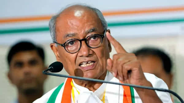 Elections: చిప్ ఉన్న ఏ యంత్రాన్నైనా హ్యాక్ చేయొచ్చు.. ఈవీఎమ్లపై దిగ్విజయ్ సింగ్ సంచలన ఆరోపణలు.