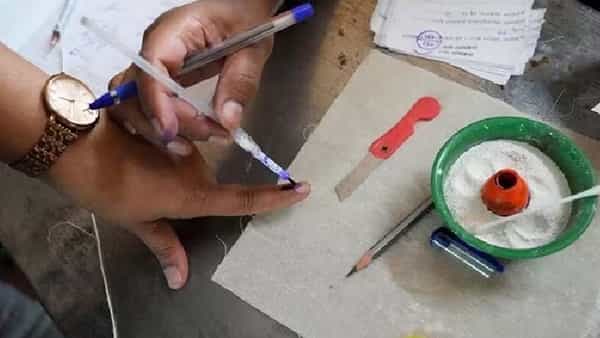 AP Elections 2024: ఏప్రిల్ నెలలో ఏపీ అసెంబ్లీ ఎన్నికలు.. అధికార, విపక్షాల్లో మొదలైన హడావిడి!