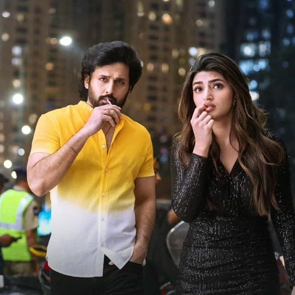 Extra Ordinary Man: నితిన్, శ్రీలీల జంటగా వక్కంతం వంశీ తెరకెక్కిస్తున్న ఫ్యామిలీ కామెడీ ఎంటర్టైనర్ ఎక్స్ ట్రా ఆర్డనరీ మ్యాన్. డిసెంబర్ 8న విడుదల కానున్న ఈ చిత్రానికి సంబంధించిన ప్రీ రిలీజ్ వేడుక ఘనంగా జరిగింది. దీనికి చిత్రయూనిట్తో పాటు పలువురు సినీ ప్రముఖులు హాజరయ్యారు. సినిమా కచ్చితంగా విజయం సాధిస్తుందని నమ్మకంగా చెప్పారు దర్శక నిర్మాతలు.
