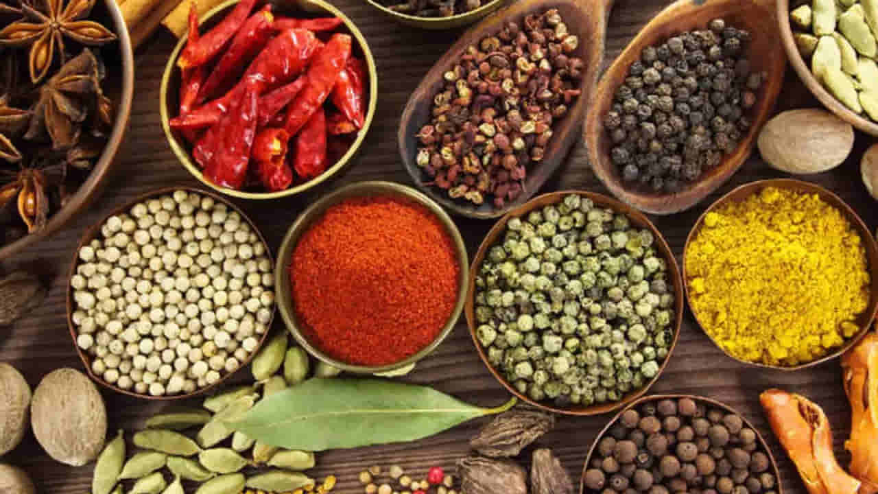 మార్కెట్ను ముంచెత్తుతోన్న నకిలీ మసాలాలు.. ఎలా గుర్తించాలో తెలుసా.?