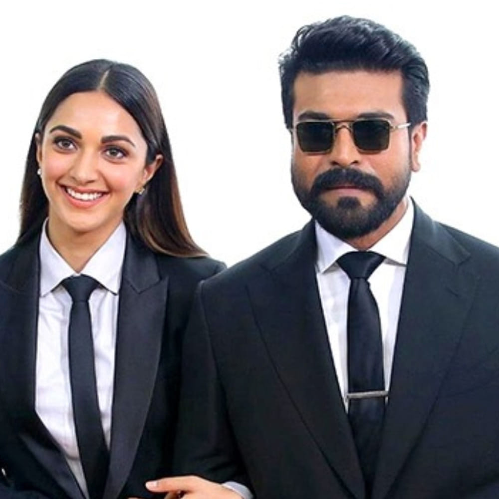 తాజాగా గేమ్ చేంజర్‌ విషయంలో సీరియస్‌ డెసిషన్ తీసుకున్నారు శంకర్‌. ఇంకా 50 రోజుల షూటింగ్ మిగిలి ఉండటంతో ఇక ఫోకస్ అంతా చెర్రీ సినిమా మీదే పెట్టాలని ఫిక్స్ అయ్యారు. ఎట్టి పరిస్థితుల్లో గేమ్ చేంజర్‌ను మార్చి ఎండింగ్‌ కల్లా పూర్తి చేసేలా పక్కా ప్లాన్ రెడీ చేస్తున్నారు.