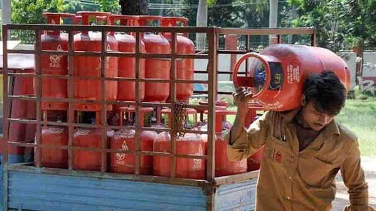 Gas Cylinder Scheme: తెలంగాణలో రూ.500లకే గ్యాస్‌ సిలిండర్.. మరో నెల రోజుల్లో అమలు