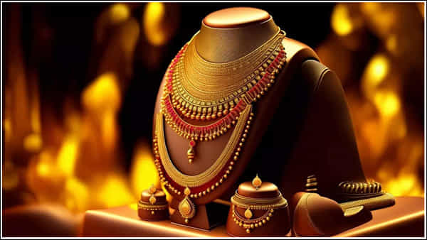 Gold Price Today: పసిడి ప్రియులకు గుడ్ న్యూస్.. భారీగా దిగివచ్చిన బంగారం, వెండి ధరలు.. నేడు ఏఏ ప్రాంతాల్లో ఎలా ఉన్నాయంటే..