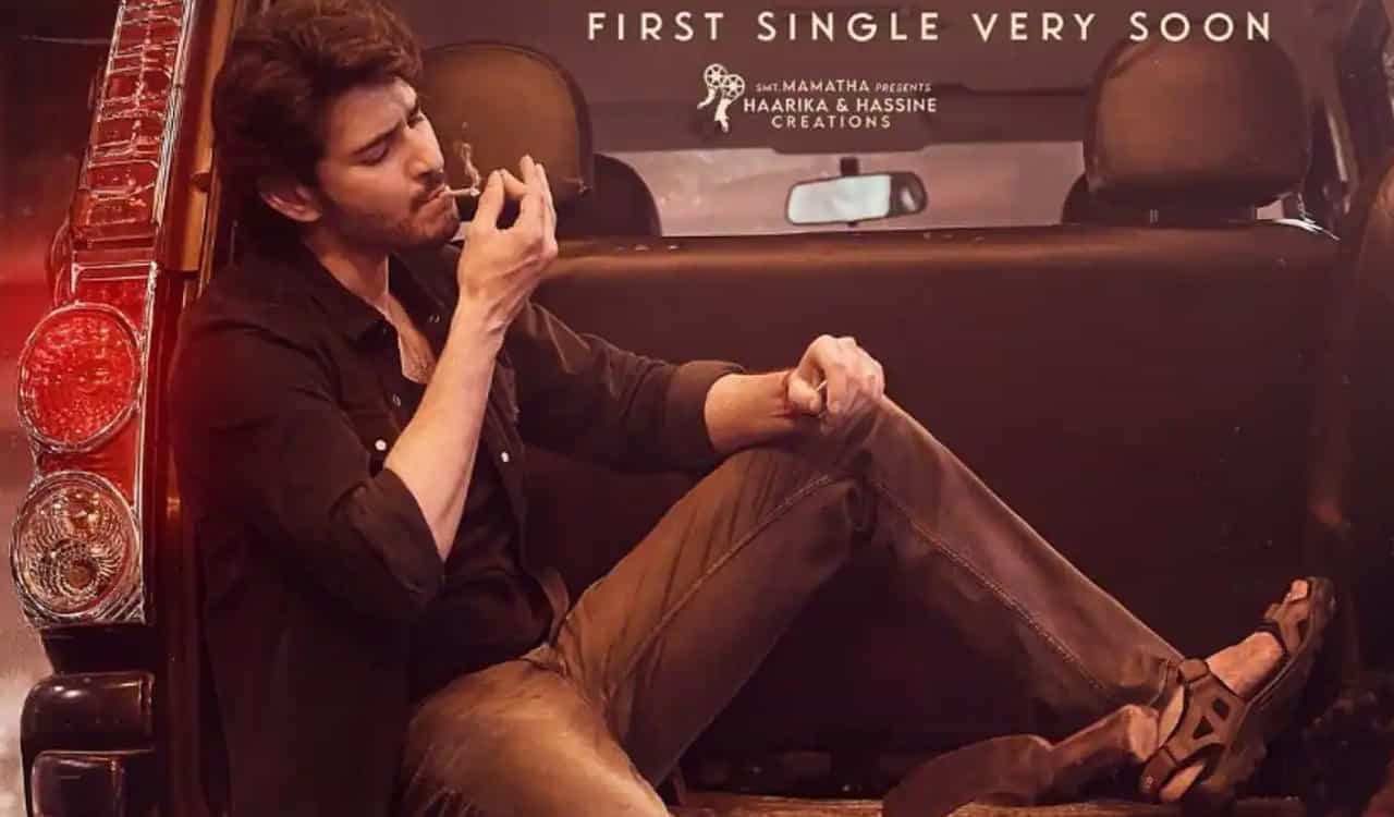 సర్కారువారి పాట సక్సెస్ తరువాత వెంటనే త్రివిక్రమ్ కెప్టెన్సీలో గుంటూరు కారం సినిమా స్టార్ట్ చేసిన మహేష్, నెమ్మదిగా షూటింగ్ చేస్తున్నారు. 2024 సంక్రాంతికి రిలీజ్ ప్లాన్ చేసిన మేకర్స్ ఆ టార్గెట్తోనే షెడ్యూల్స్ ప్లాన్ చేశారు. దీంతో మహేష్ మూవీ క్యాలెండర్లో 2023 స్కిప్ అయ్యింది.