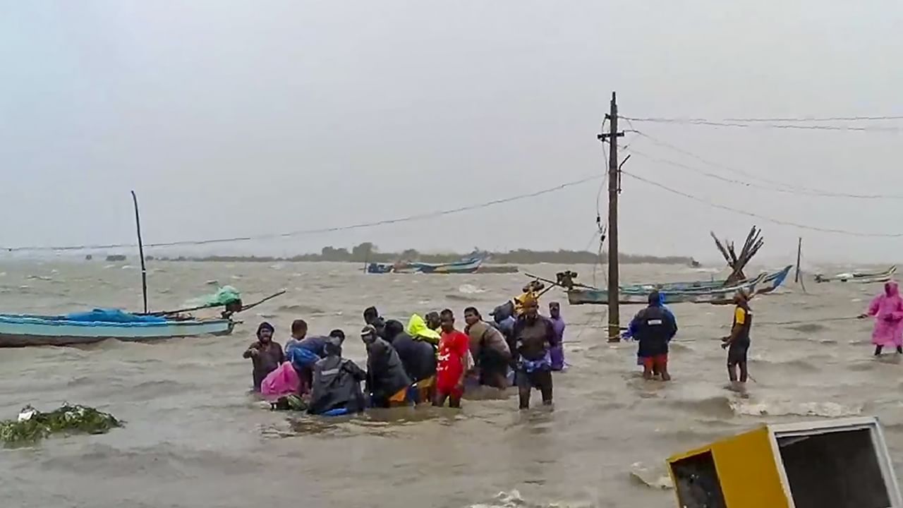 Cyclone Michaung: అల్లకల్లోలమైన అంబేద్కర్ కోనసీమ.. ముంచేసిన మిచౌంగ్ తుఫాను