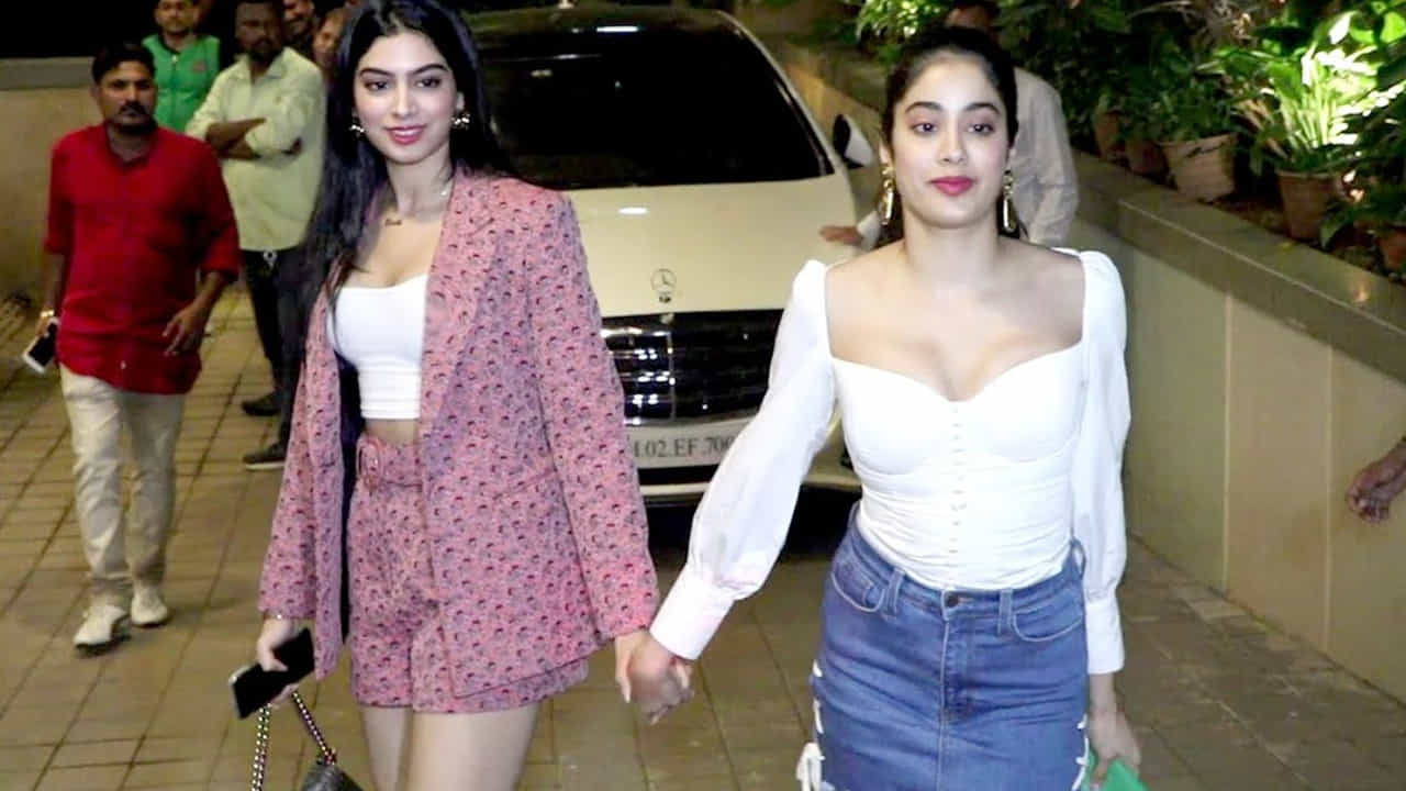 ఈ ఫ్లాట్లన్నీ రూ.12 కోట్లకు పైగా అమ్ముడయ్యాయని తెలుస్తోంది. ఇందులో అతిపెద్ద ఫ్లాట్ 1870 చదరపు అడుగుల విస్తీర్ణంలో విస్తరించి ఉంది. ఈ పెద్ద ఫ్లాట్‌ను అంజు నారాయణ్, సిద్ధార్థ్ నారాయణ్‌లకు విక్రయించారట.