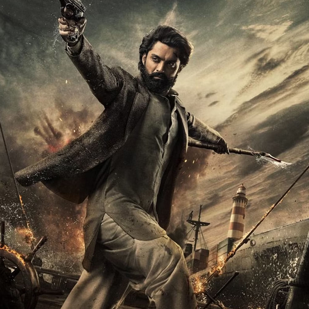 ఈ మధ్య వరసగా స్పై సినిమాలు బోల్తా కొడుతున్నాయి. మరి ఈ బ్యాడ్ సెంటిమెంట్కు కళ్యాణ్ రామ్ బ్రేక్ చెప్తారా.? ఆయన డెవిల్ ఎలా ఉండబోతుంది.? స్పై సినిమాలు చేయడం అనేది ఓ కళ. అది అందరికీ రాదు.