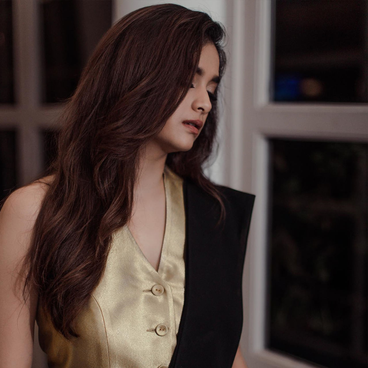 మహానటి సినిమాతో జాతీయ స్థాయిలో గుర్తింపు తెచ్చుకున్న కీర్తి సురేష్, తరువాత ఆ రేంజ్‌ సక్సెస్ అందుకోవటంలో ఫెయిల్ అవుతున్నారు. కమర్షియల్ సినిమాలు సక్సెస్ అవుతున్నా... లేడీ ఓరియంటెడ్ మూవీస్‌తో ప్రూవ్‌ చేసుకోవాలన్న కోరిక మాత్రం తీరటం లేదు. అందుకే అప్‌ కమింగ్ మూవీ రఘుతాత మీదే ఆశలు పెట్టుకున్నారు కీర్తి.
