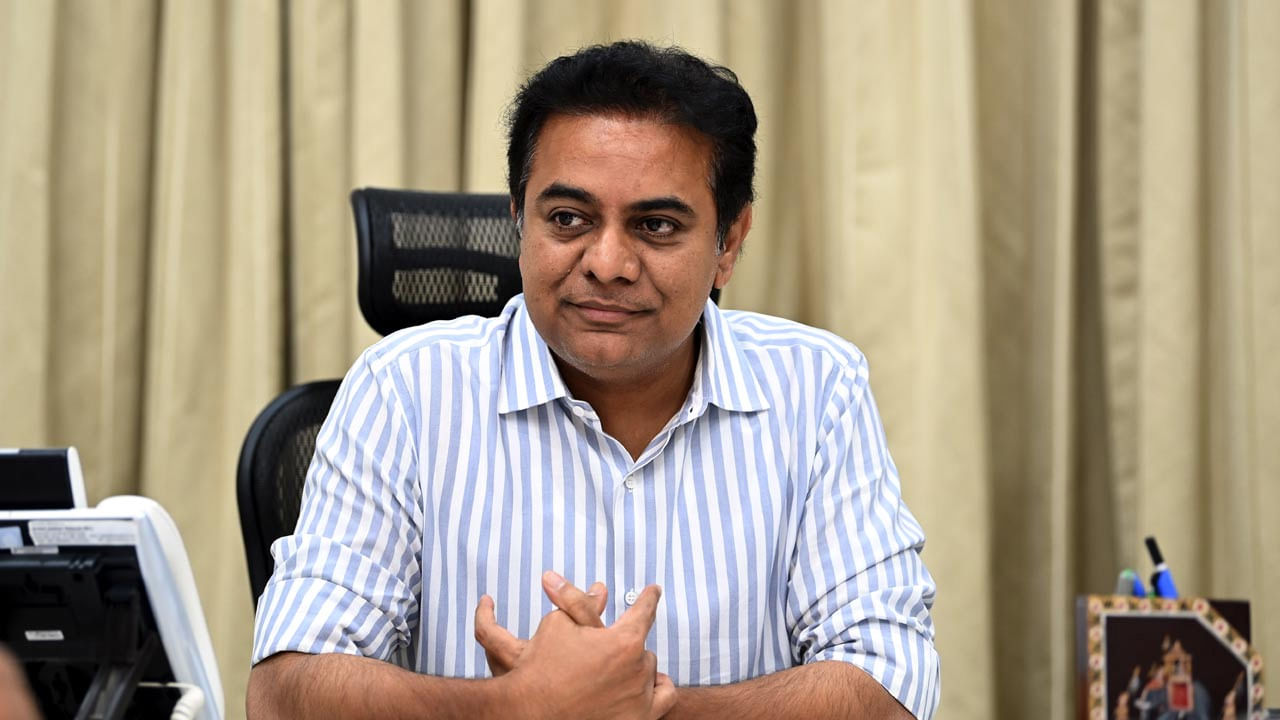 KTR: 'మెడికల్‌ కాలేజీలకు బదులు, యూట్యూబ్‌ ఛానల్స్‌ పెట్టాల్సింది'.. వైరల్‌ అవుతోన్న కేటీఆర్‌ ట్వీట్‌