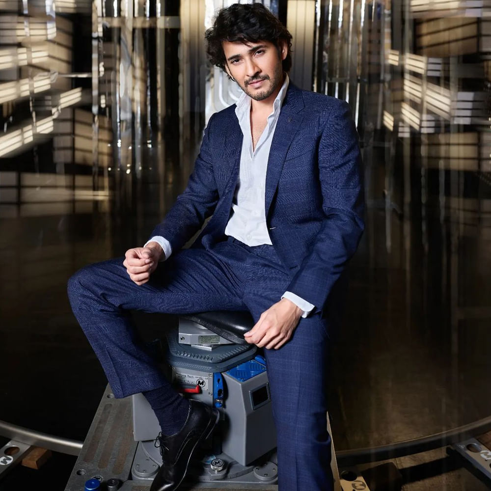 అందుకే నెక్ట్స్‌ మూవీతో అయినా ఆ టాస్క్ కంప్లీట్ చేయాలని కోరుతున్నారు ఫ్యాన్స్. సౌత్ హీరోలంతా ఇప్పుడు పాన్‌ ఇండియా మార్కెట్‌ను శాసిస్తున్నారు. ప్రభాస్‌, అల్లు అర్జున్‌, ఎన్టీఆర్‌, రామ్‌ చరణ్ ఇలా అందరూ హీరోలు నెక్ట్స్ మూవీస్‌తో బిగ్‌ టార్గెట్ సెట్ చేశారు.