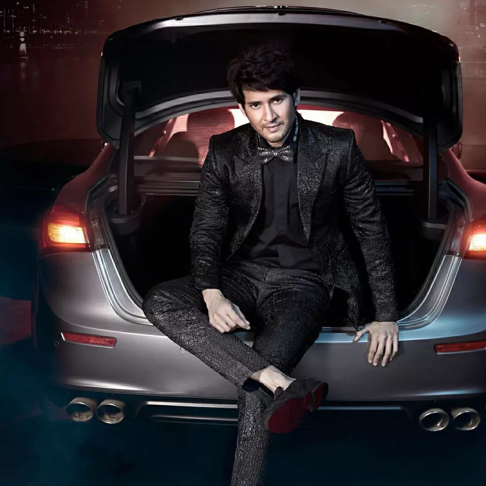 గుంటూరు కారం తరువాత రాజమౌళి దర్శకత్వంలో ఓ సినిమా చేసేందుకు గ్రీన్ సిగ్నల్ ఇచ్చారు సూపర్‌ స్టార్‌. ఆల్రెడీ రాజమౌళి పాన్ ఇండియా దర్శకుడే కాబట్టి, మహేష్ మూవీ కూడా అదే రేంజ్‌లో ఉంటుంది.